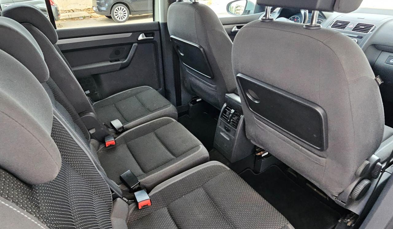 Volkswagen Touran 1.6 TDI Comfortline 7 POSTI