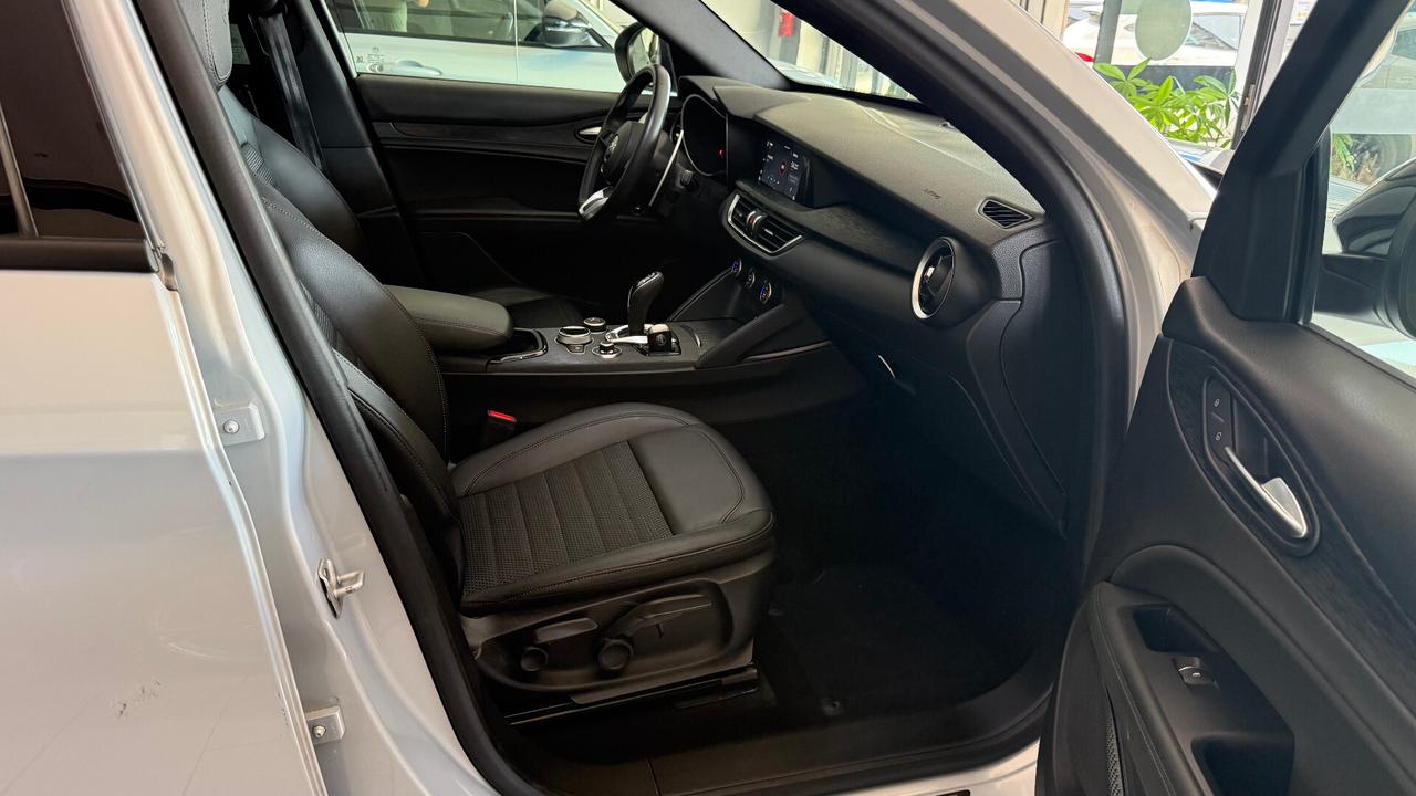 ALFA ROMEO STELVIO Q4 RESTYLING TETTO APRIBILE