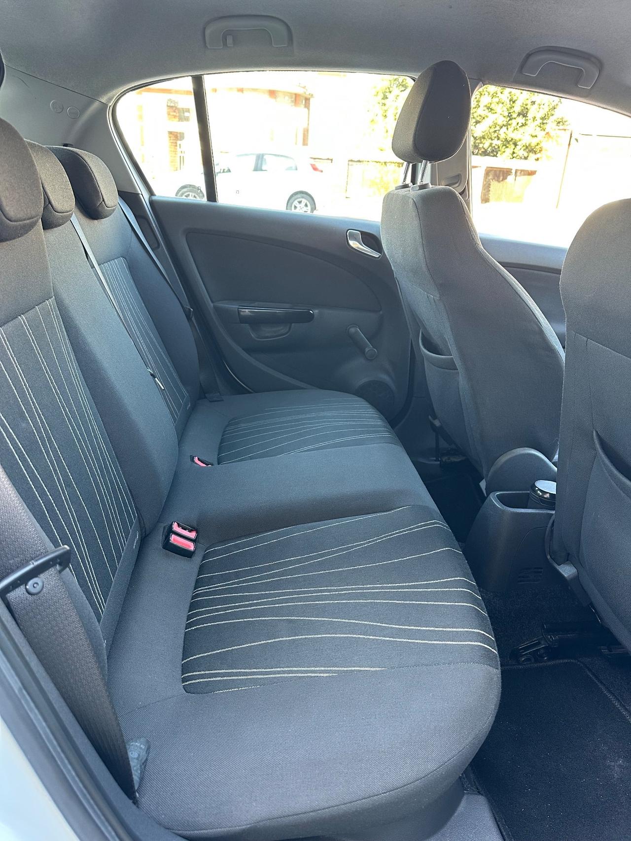 Opel Corsa 1.2 5 porte Enjoy