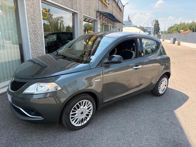 Lancia Ypsilon 1.2 69 CV 5 porte GPL Ecochic Gold