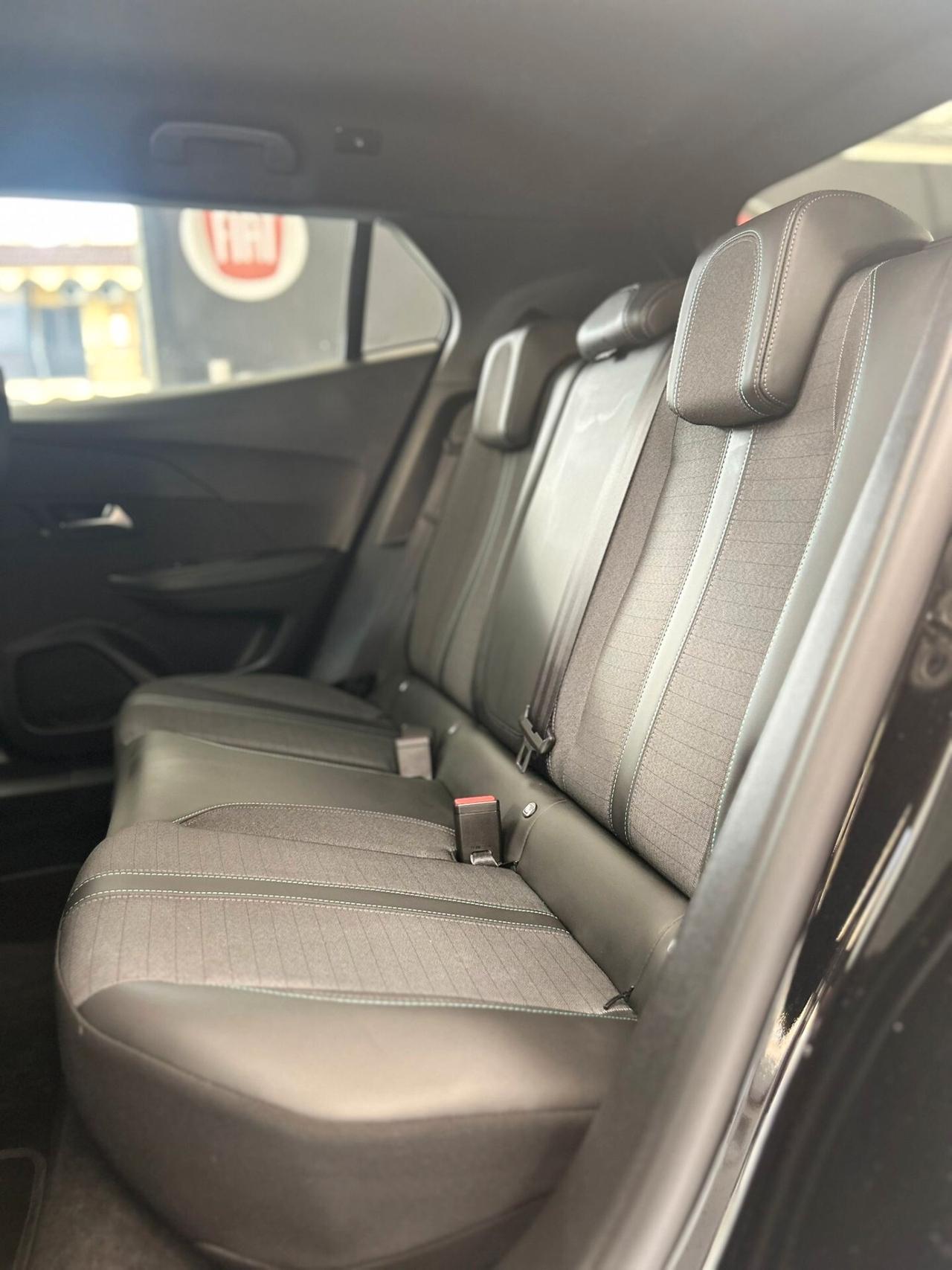 Peugeot 2008 BlueHDi 1.5 Diesel 130 S&S EAT8 Allure