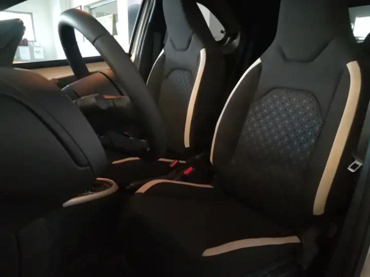 Toyota Aygo X 1.0 VVT-i 72 CV 5 porte Lounge