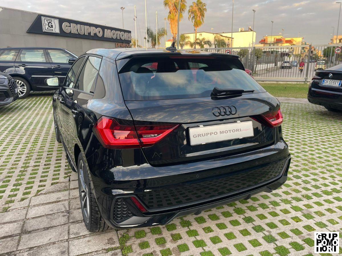 AUDI - A1 Sportback - A1 allstreet 30 TFSI S tr. Id. Contrast