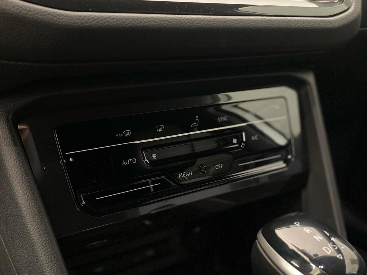 Volkswagen Tiguan 2.0 TDI 200 CV DSG 4MOTION R – IVA inclusa nel prezzo – KM Reali