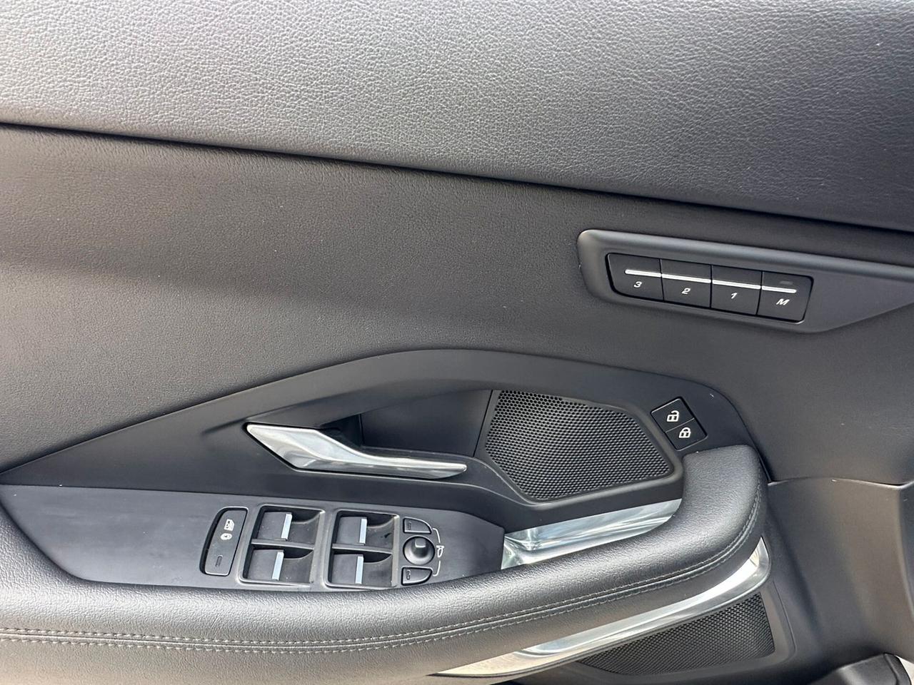 JAGUAR E-PACE SE 2.0D I4 163 CV AWD AUTO NAVI KAMERA MATRIX