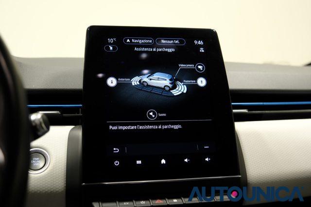 RENAULT Clio FULL HYBRID E-TECH 140 CV 5PORTE INTENS NEOPATENTI