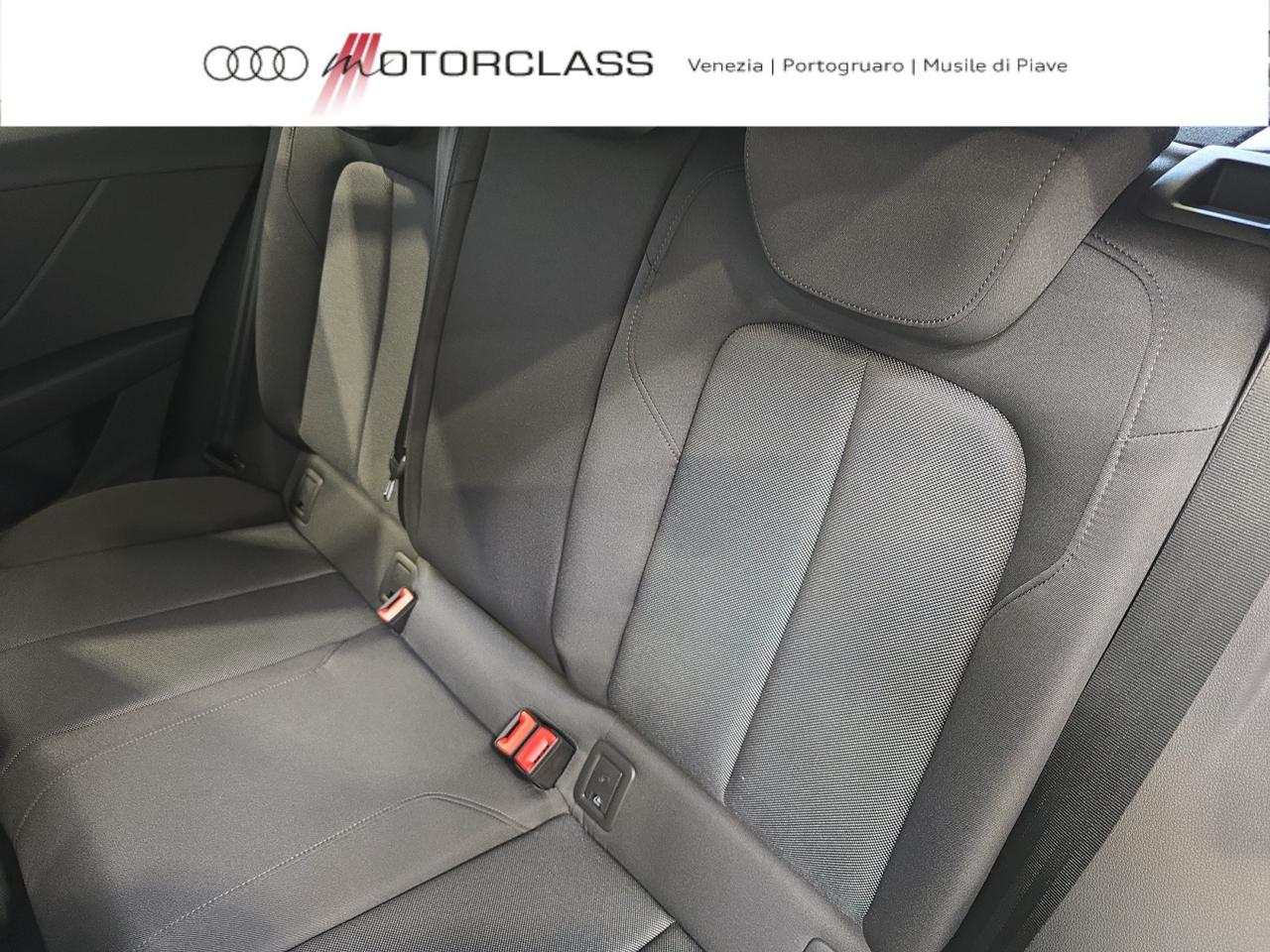 Audi Q2 35 1.5 tfsi business advanced