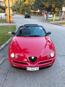 Alfa Romeo Spider 916