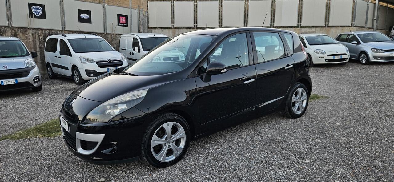 Renault Scénic X-Mod 1.5 dCi 110CV Luxe