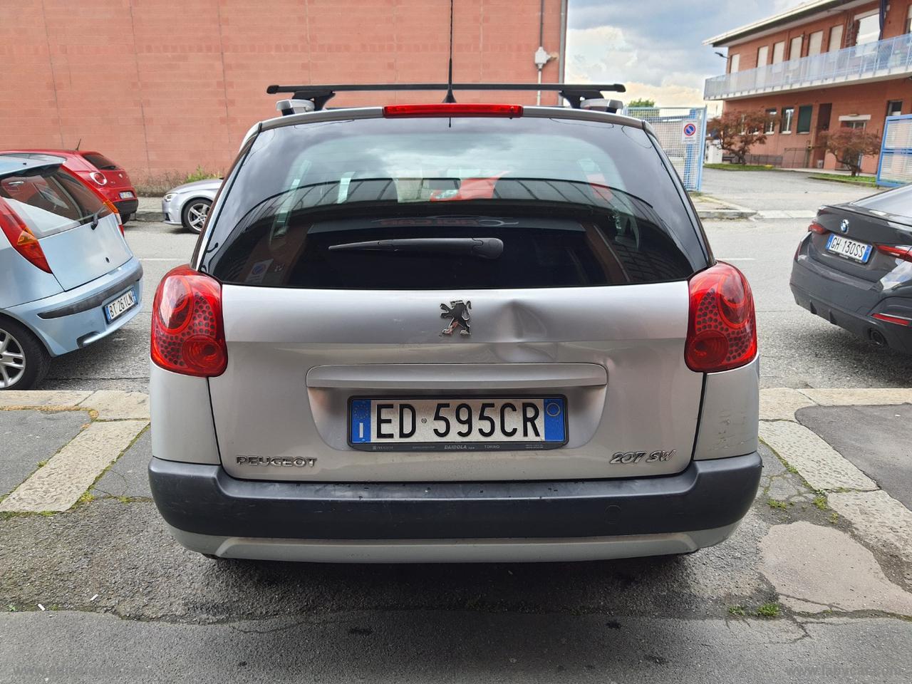 PEUGEOT 207 1.4 8V 75 CV SW