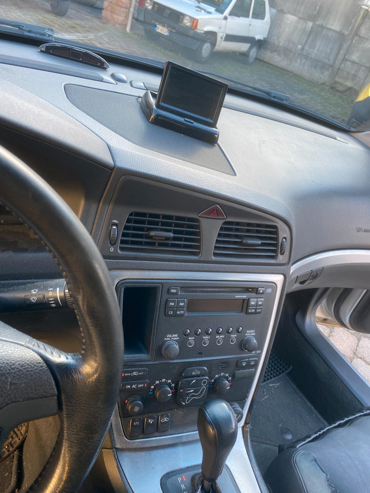 Volvo V70/XC70 V70 2.4 D5 20V cat Summum automatica