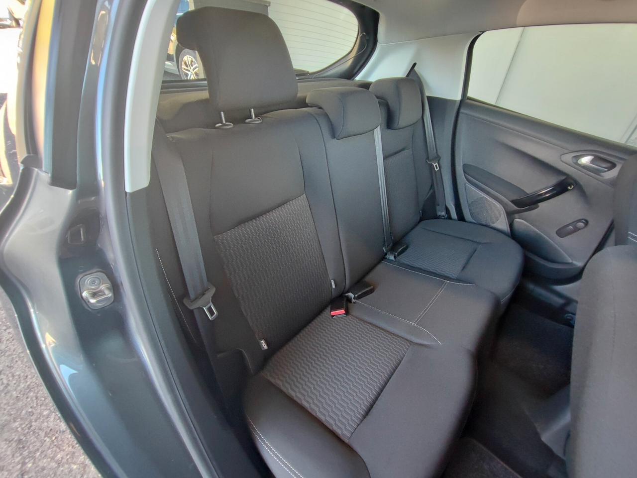 Peugeot 208 PureTech 82 5 porte Allure