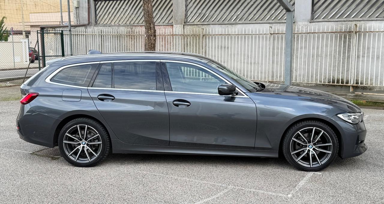 Bmw 320d Sport 190 cv lights ambient + virtual