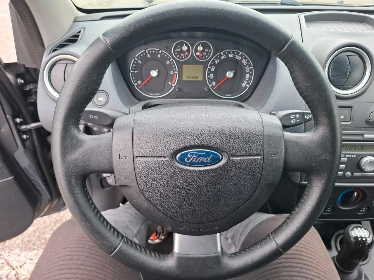 Ford Fiesta 1.2 5 porte SOLAMENTE 85.000 KM