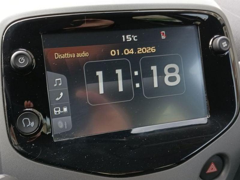 Toyota Aygo 1.0 VVT-i x-play MMT