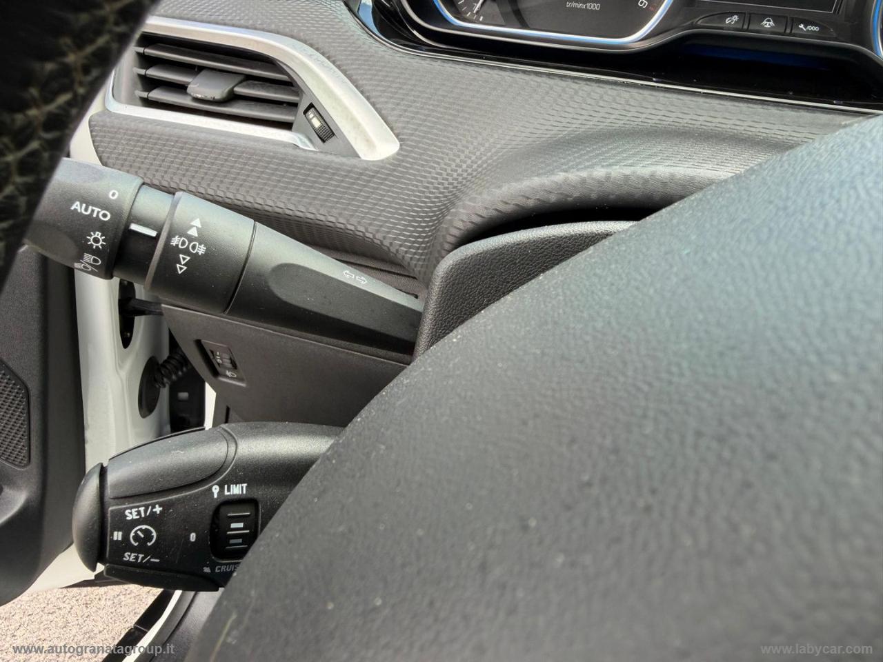 PEUGEOT 2008 1.6 e-HDi 92 CV S&S Allure AFFARE!