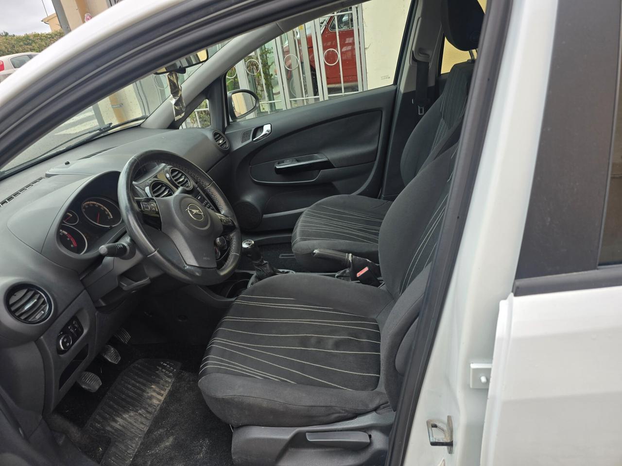 Opel Corsa 1.2 5 porte Club