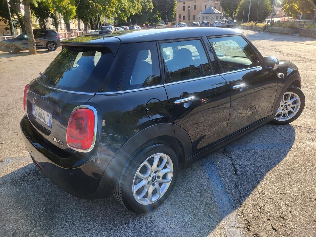 MINI OneD 1,5-5 PORTE-EURO 6B-NAVI-3 REVISIONI-UNICA PROPRIETARIA