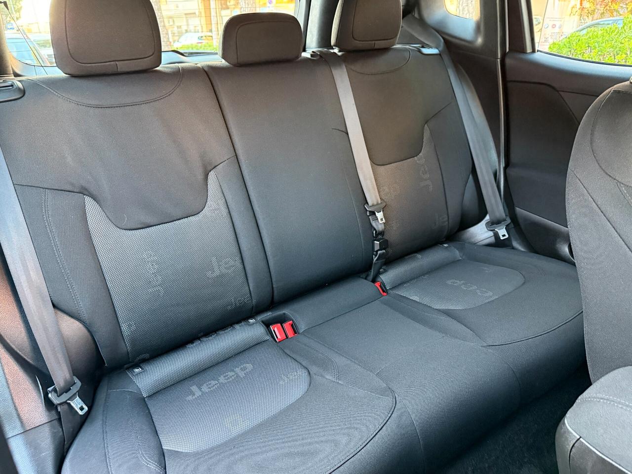 Jeep Renegade 2.0 MJT 4X4 Active Drive Sport 2017