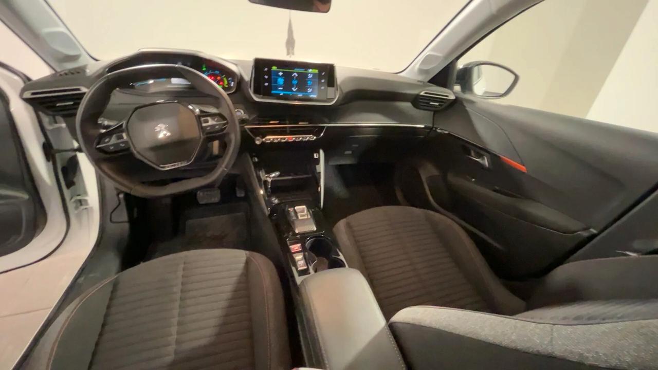 Peugeot 208 motore elettrico 136 CV 5 porte Active