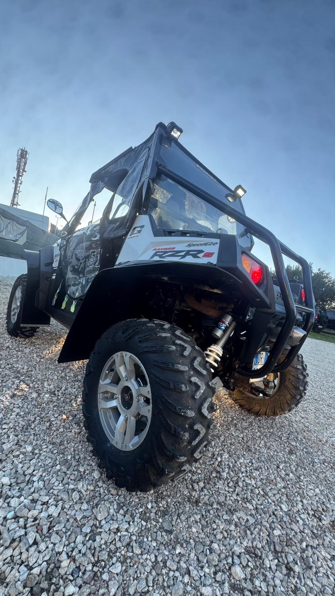 Polaris RZR 800 rally