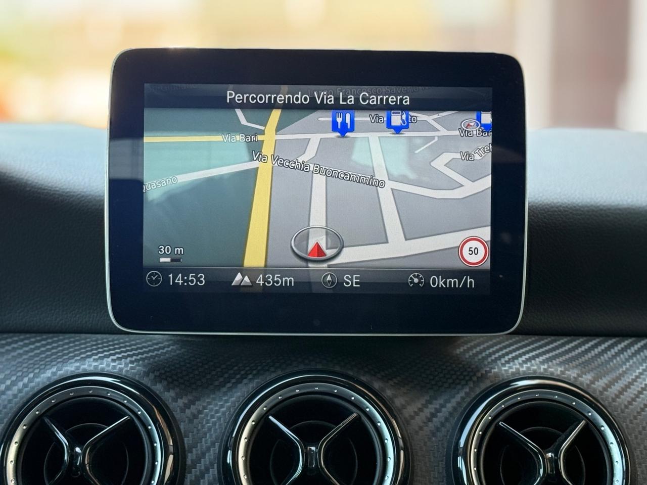 Mercedes GLA 180d Sport FARI LED-TELECAMERA