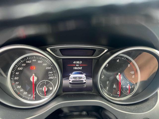 MERCEDES-BENZ CLA 200 d 4Matic Automatic Premium
