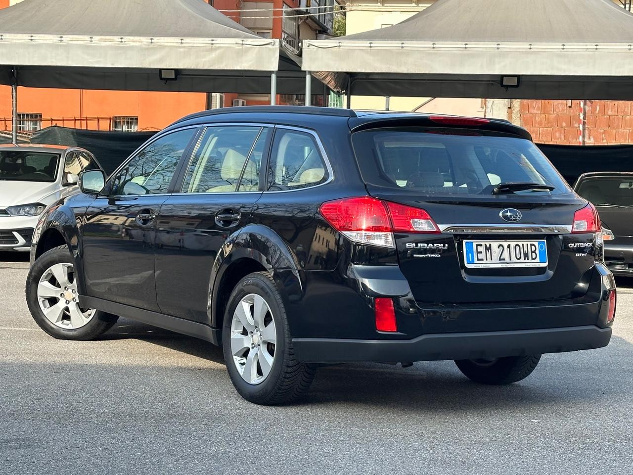 Subaru OUTBACK 2.5i Bi-Fuel Trend Limited