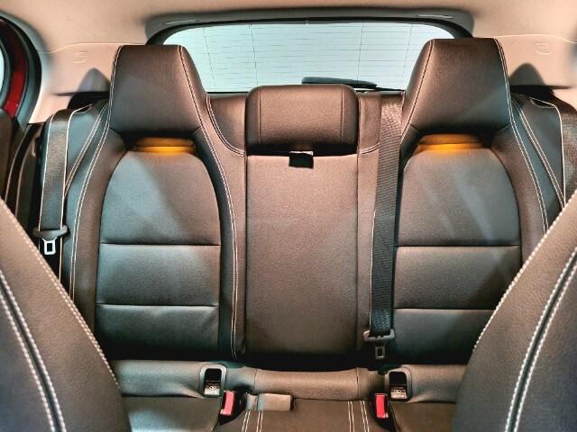MERCEDES GLA 200 Premium