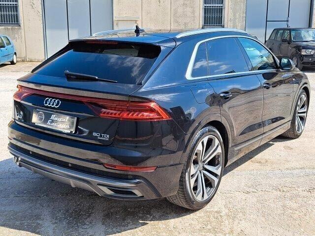 AUDI Q8 50 TDI QUATTRO S LINE - FULL OPTIONAL