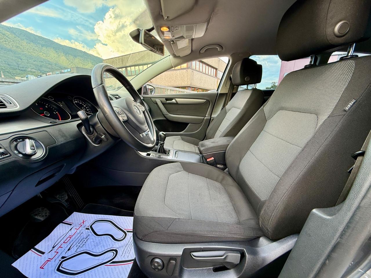 Volkswagen Passat Var. 2.0 TDI Highline NEOPATENTATI