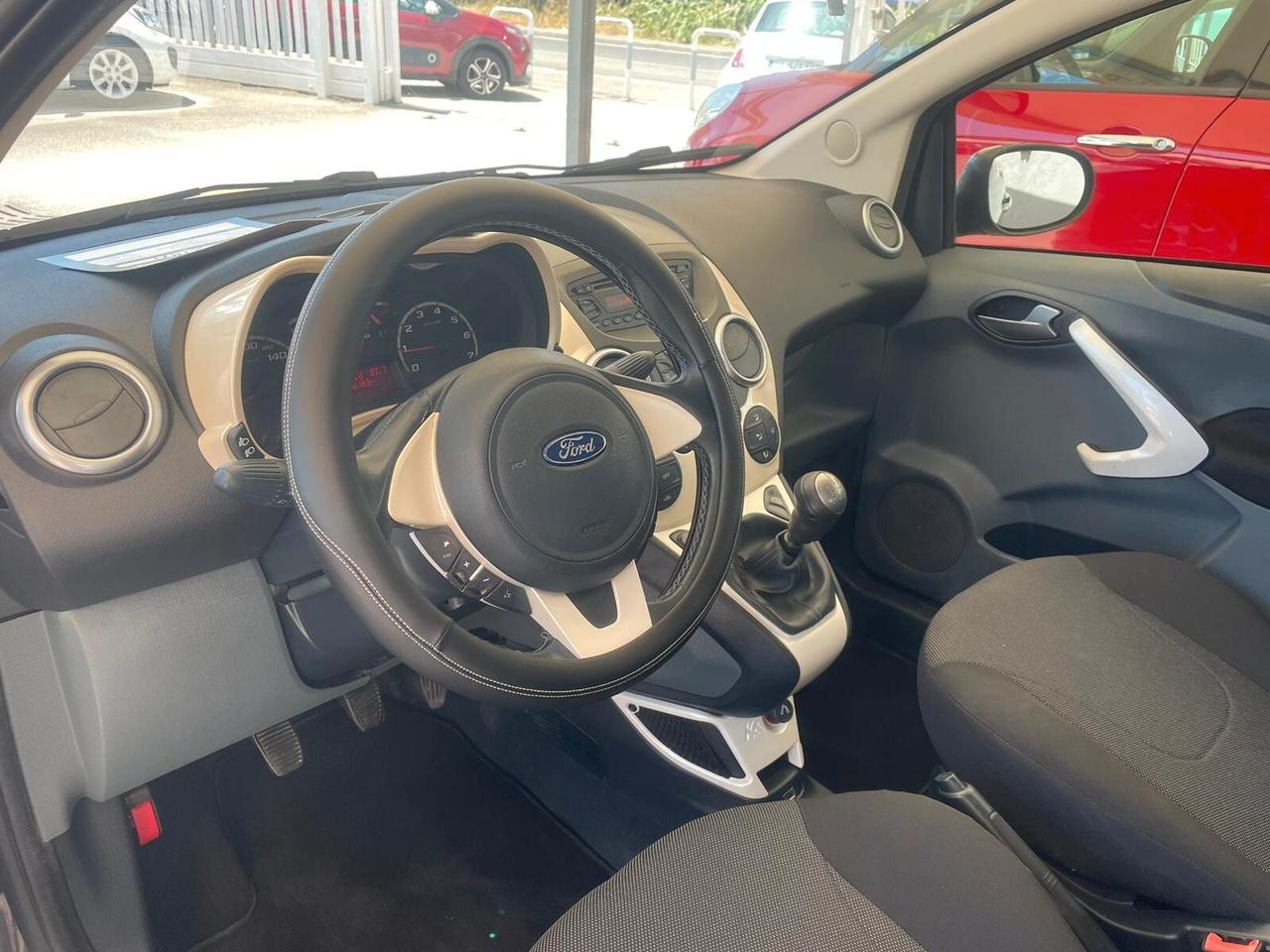 Ford Ka 1.2 8V 69CV Titanium