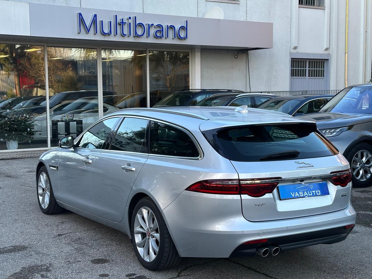 Jaguar XF Sportbrake 2.0 D 180 CV AWD aut. Portfolio