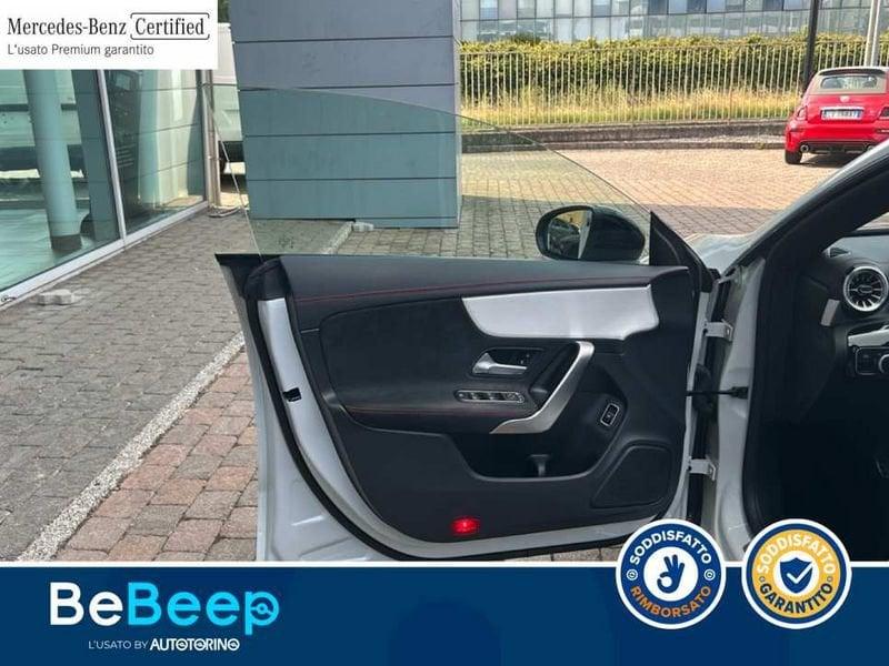 Mercedes-Benz CLA COUPE 200 D PREMIUM AUTO