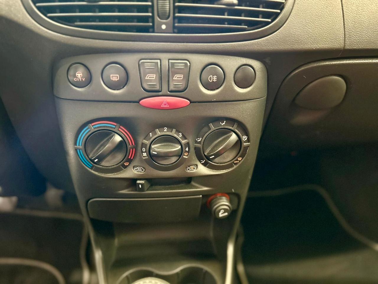 Fiat Punto 1.2i cat 3 porte ELX