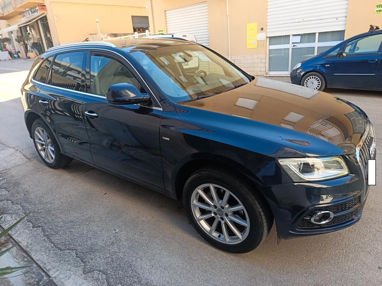Audi Q5 2.0 TDI 190 CV S-Line Quattro S-Tronic