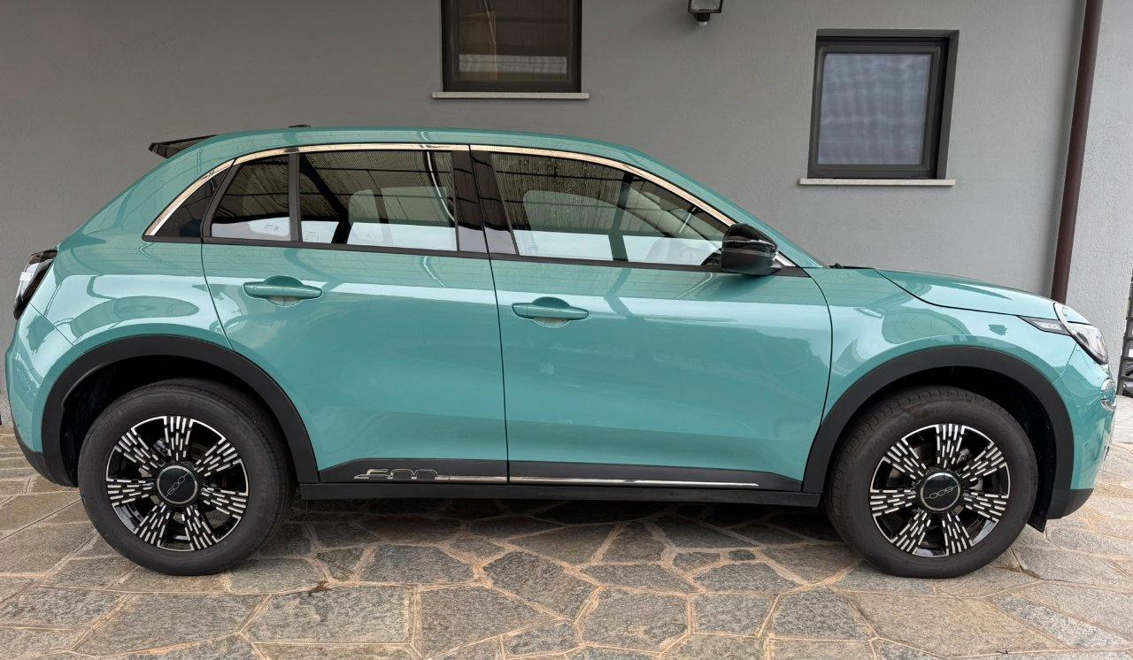 Fiat 600 1.2 hybrid 145cv auto