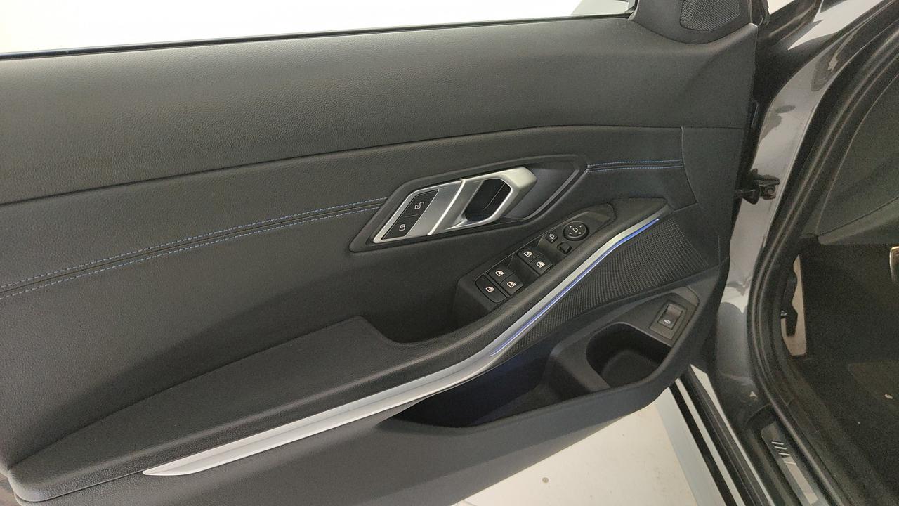BMW Serie 3 G21 2019 Touring - 320d Touring mhev 48V xdrive Msport auto