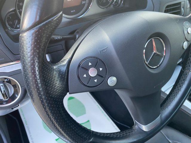 MERCEDES-BENZ E 220 CDI Coupé BlueEFFICIENCY Avantgarde