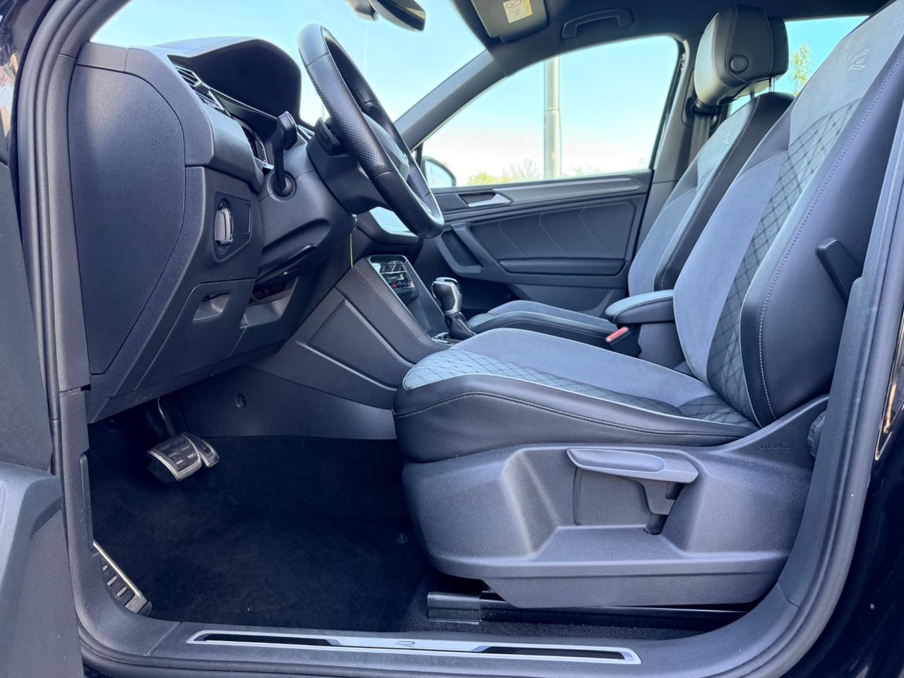 Volkswagen Tiguan 2.0 TDI 150 CV SCR DSG 4MOTION R-Line