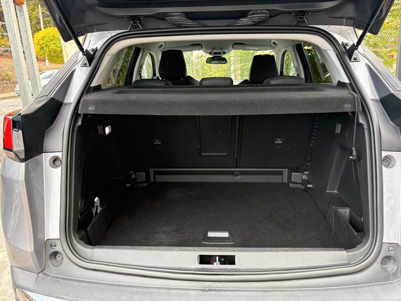 Peugeot 3008 Allure 1.6 BlueHDi (Molto Bella)