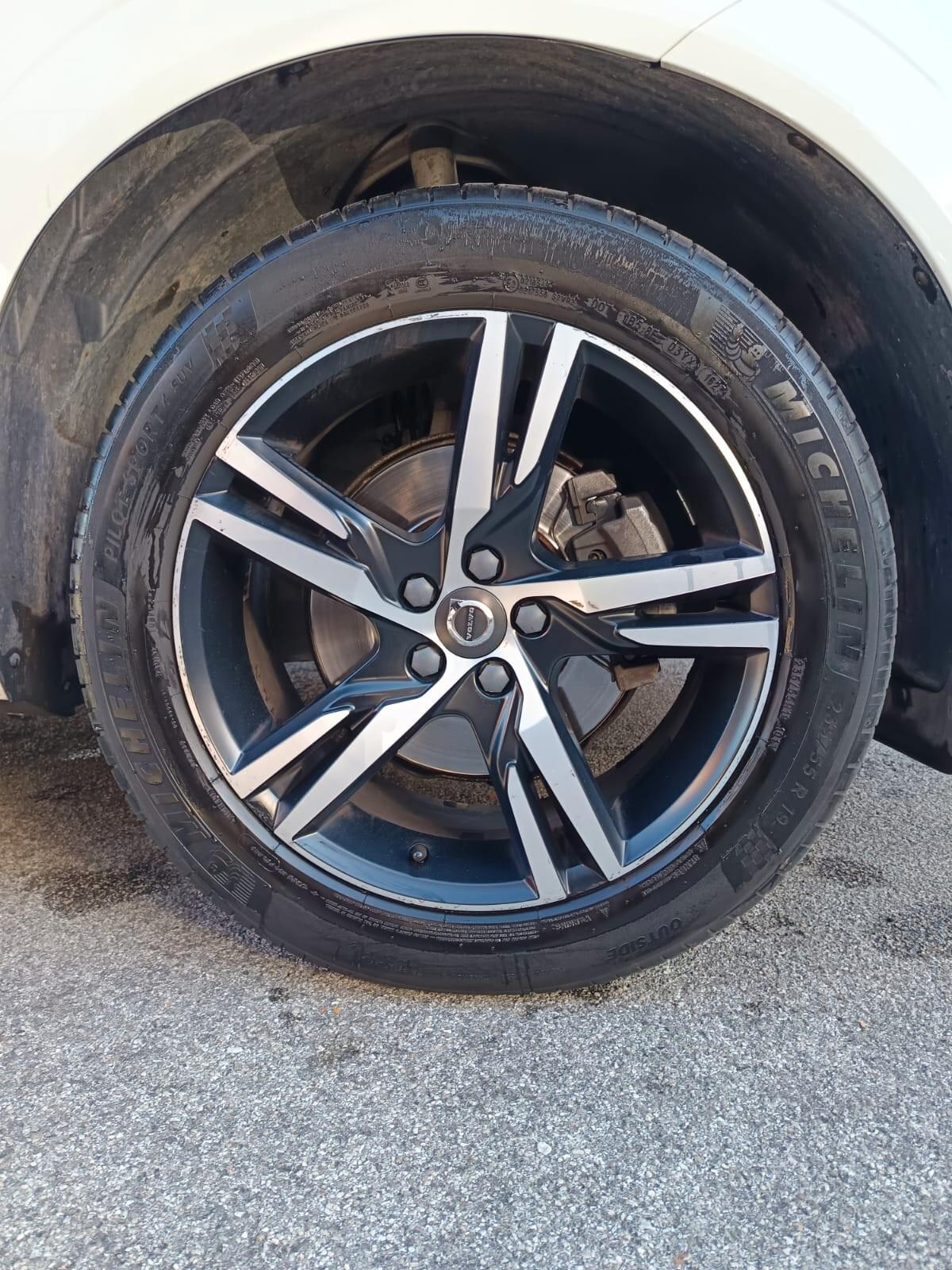 Volvo XC 60 D4 AWD Geartronic R-design