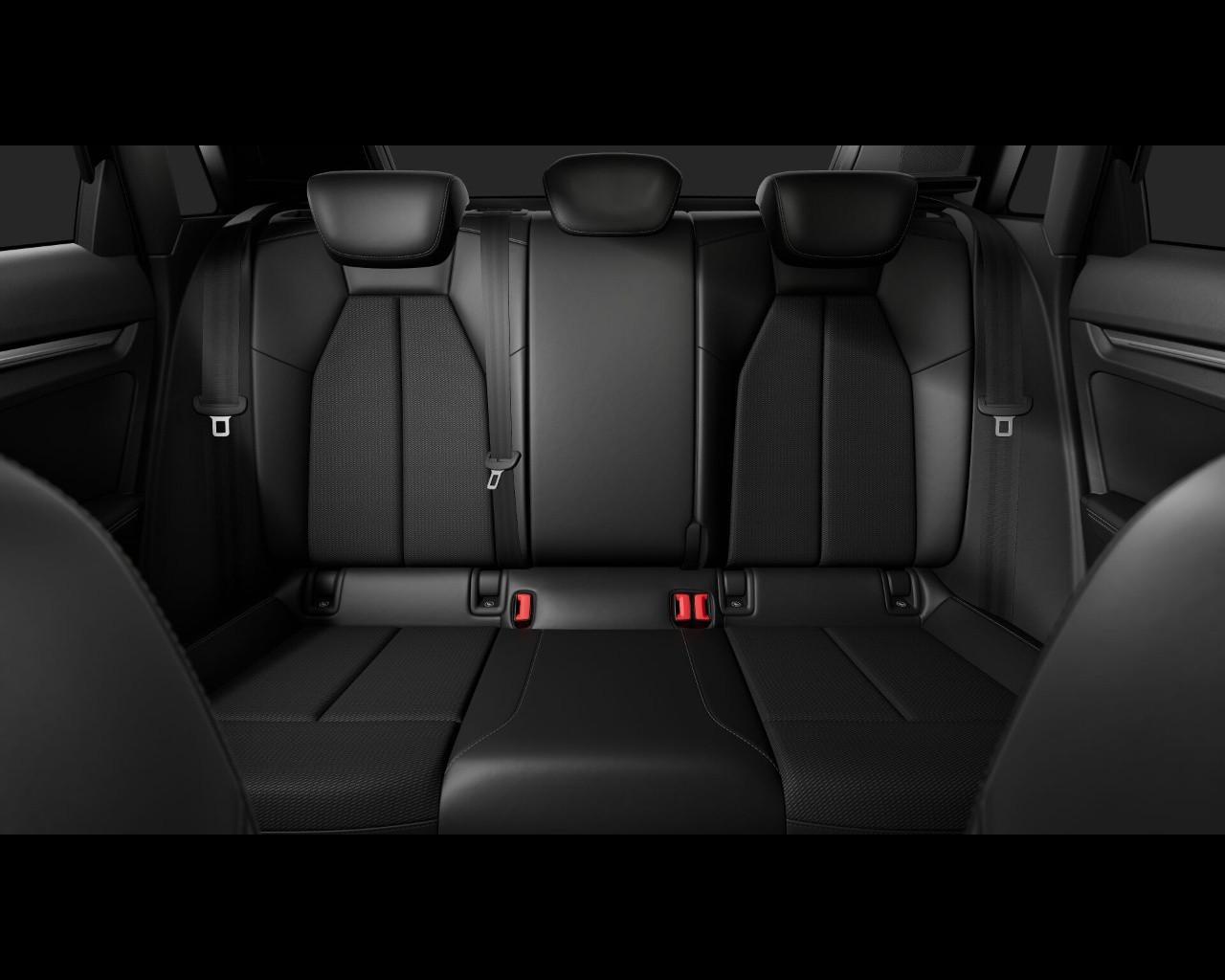 AUDI Audi A3 allstreet Identity Contrast TDI 110 kW S tronic