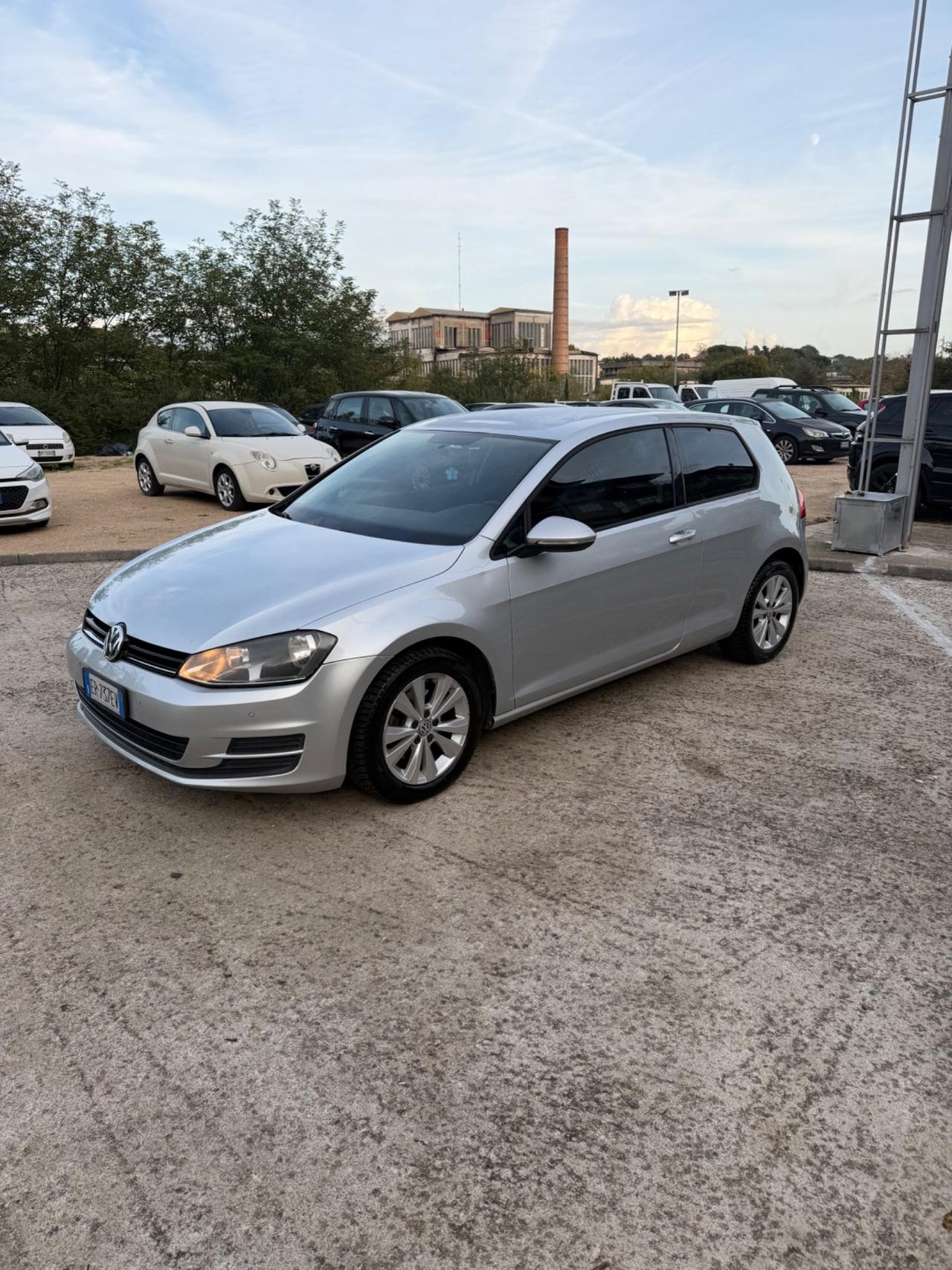 Volkswagen Golf 1.6 TDI 3p. Highline BlueMotion Technology