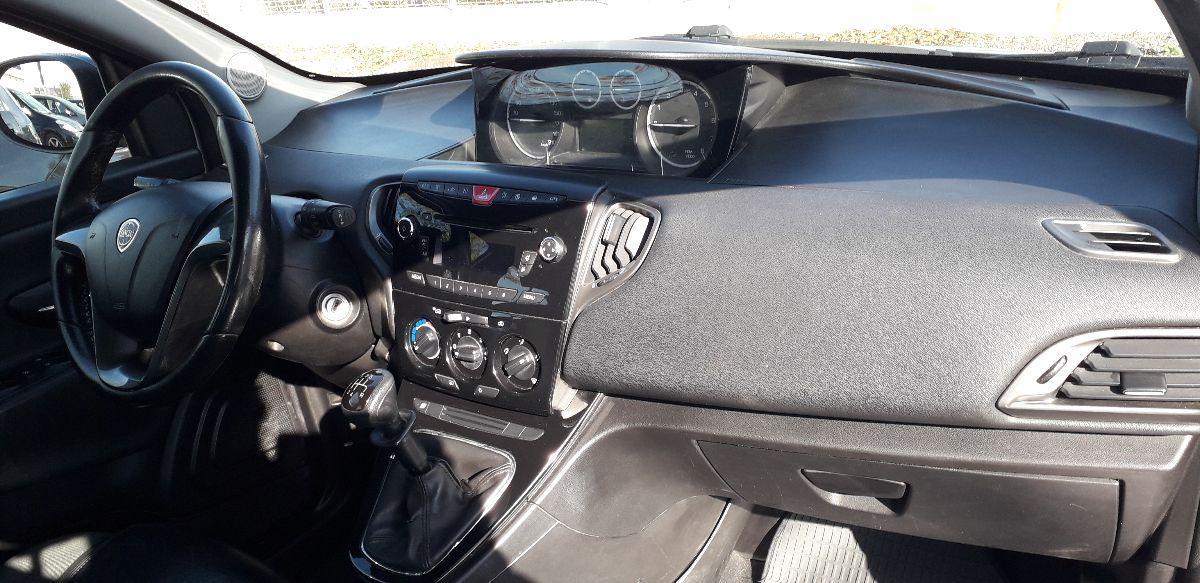 LANCIA - Ypsilon - 1.2 69 CV 5 porte S&S Silver