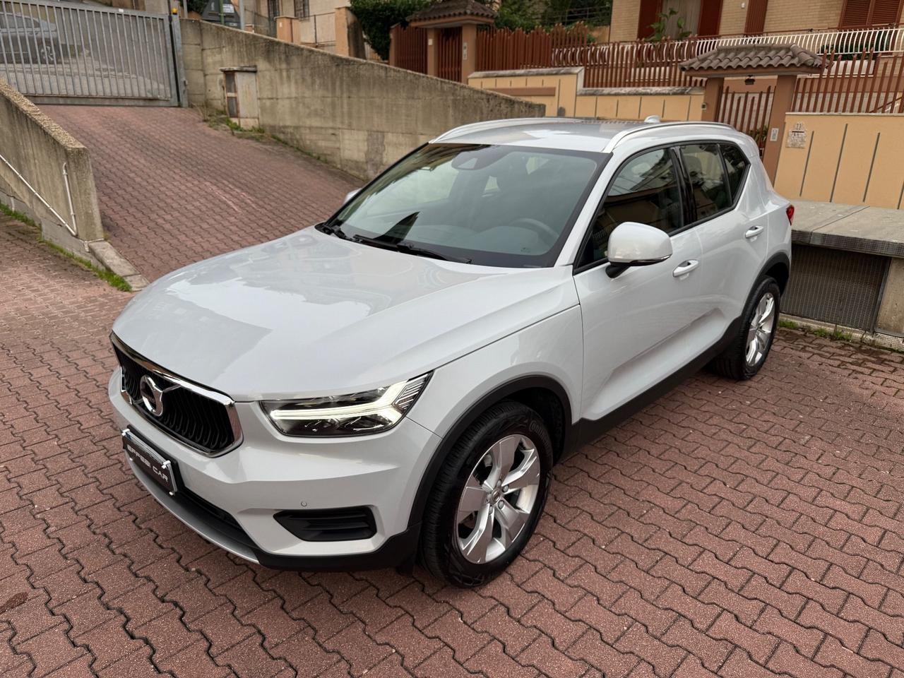 Volvo XC40 T2 Geartronic Momentum