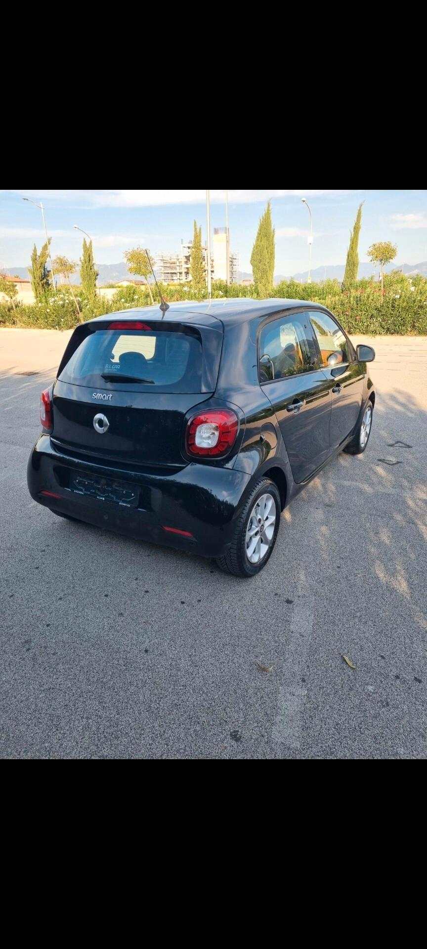 Smart ForFour 453 km 118 mila