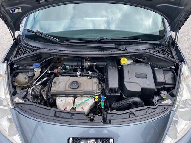 PEUGEOT 207 1.4 75CV 5p. "NEOPATENTATI"