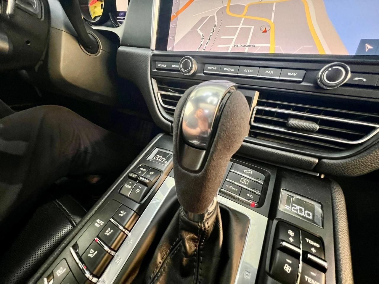 Porsche Macan 2.0 BENZINA 245CV PYTHON GREEN (GTS COLOR)