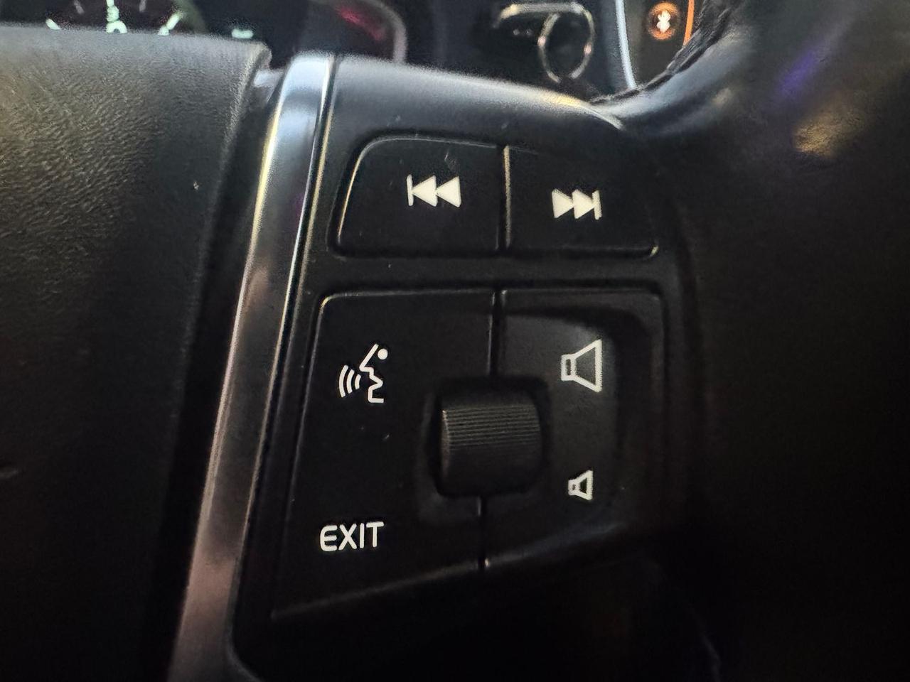 Volvo V40 R Design Momentum 2.0 D4 #9303